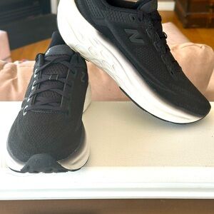 Women’s New Balance Fresh Foam 1080v13 size 7.5B